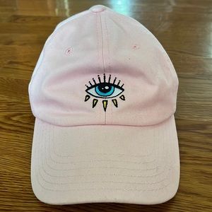 eye ball cap - light pink